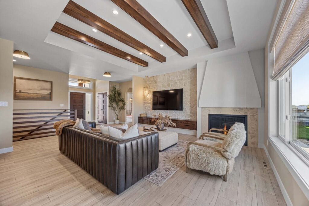 6833 victoria heritage homes sunset valley horace main level living room